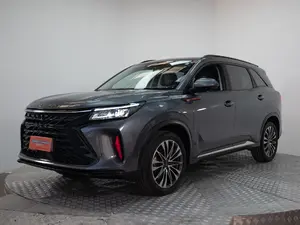 SUV 600