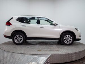 Nissan X-TRAIL 2020 usado — vista 8 | Pompeyo Carrasco