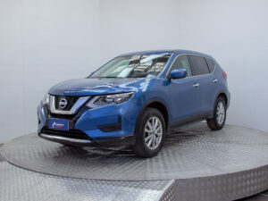 Nissan X-TRAIL 2023 usado — transmisión automática | Pompeyo Carrasco