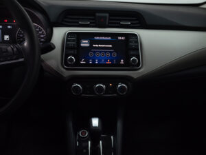 Nissan VERSA 2021 usado — vista 17 | Pompeyo Carrasco