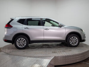 Nissan X-TRAIL 2021 usado — vista 8 | Pompeyo Carrasco