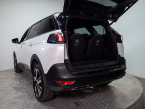 Peugeot 5008 2023 usado — 77.400 km | Pompeyo Carrasco
