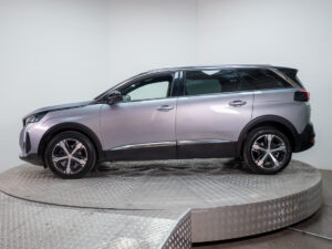 Peugeot 5008 2023 usado — suv | Pompeyo Carrasco