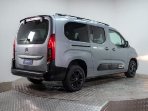 Citroën BERLINGO MULTISPACE 2023 usado — vista 7 | Pompeyo Carrasco