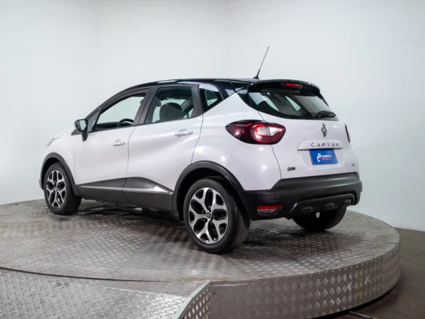 RENAULT CAPTUR 2020 usado — Pompeyo Carrasco — foto 5