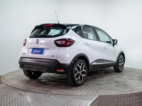 RENAULT CAPTUR 2020 usado — Pompeyo Carrasco — foto 7
