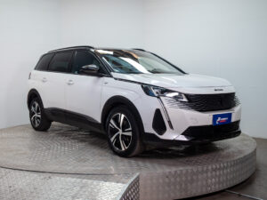 Peugeot 5008 2023 usado — transmisión automática | Pompeyo Carrasco