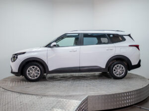 Kia CARENS 2023 usado — en Irarrazaval | Pompeyo Carrasco