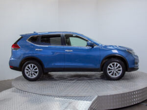 Nissan X-TRAIL 2023 usado — vista 8 | Pompeyo Carrasco
