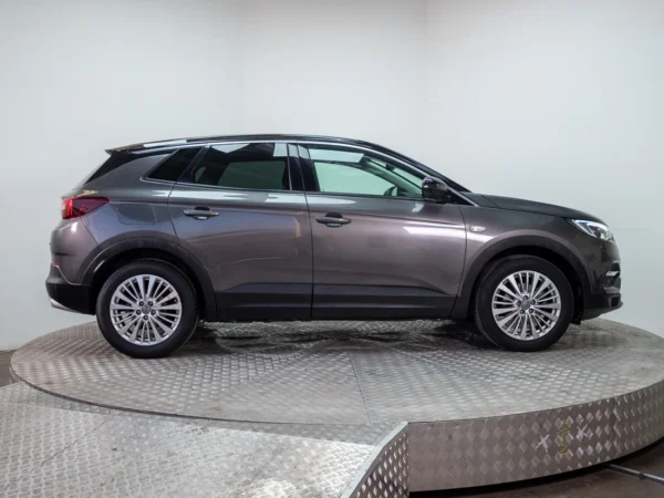 Opel GRANDLAND X 2021 usado — Pompeyo Carrasco — foto 8