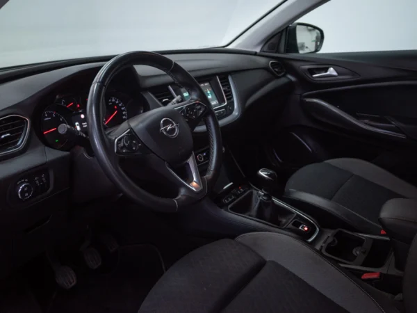 Opel GRANDLAND X 2021 usado — Pompeyo Carrasco — foto 11