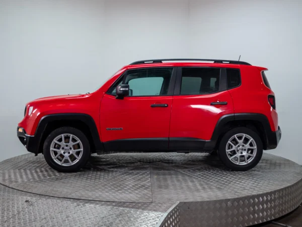 JEEP RENEGADE 2021 usado — Pompeyo Carrasco — foto 4