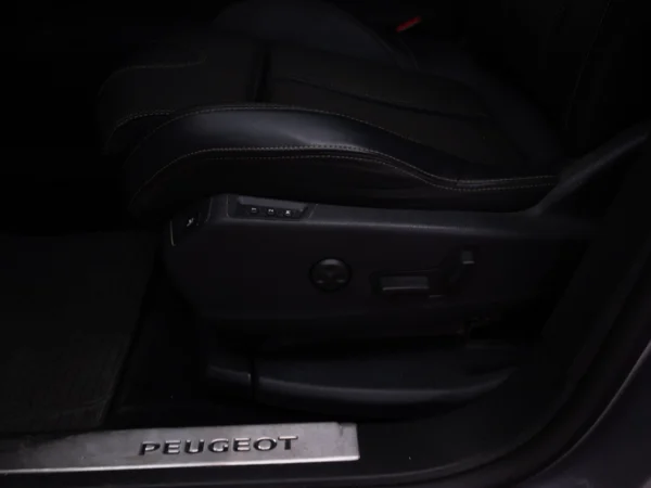 Peugeot 3008 2022 usado — Pompeyo Carrasco — foto 18