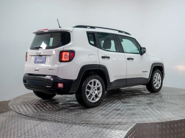 JEEP RENEGADE 2023 usado — Pompeyo Carrasco — foto 7