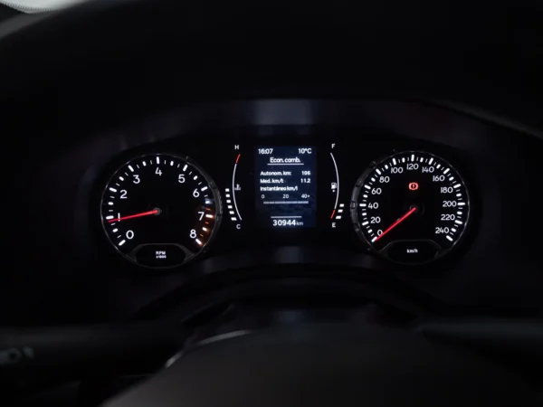 JEEP RENEGADE 2023 usado — Pompeyo Carrasco — foto 12