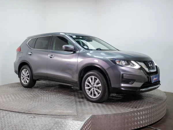 NISSAN X-TRAIL 2023 usado — Pompeyo Carrasco — foto 4