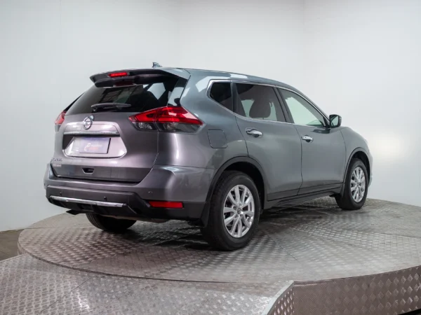NISSAN X-TRAIL 2023 usado — Pompeyo Carrasco — foto 8