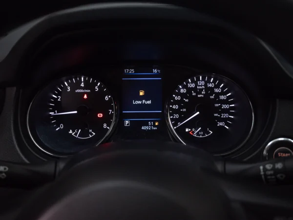 NISSAN X-TRAIL 2023 usado — Pompeyo Carrasco — foto 10