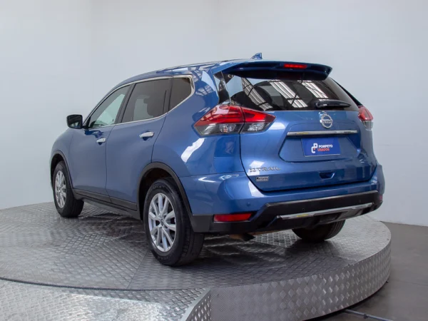 NISSAN X-TRAIL 2023 usado — Pompeyo Carrasco — foto 5