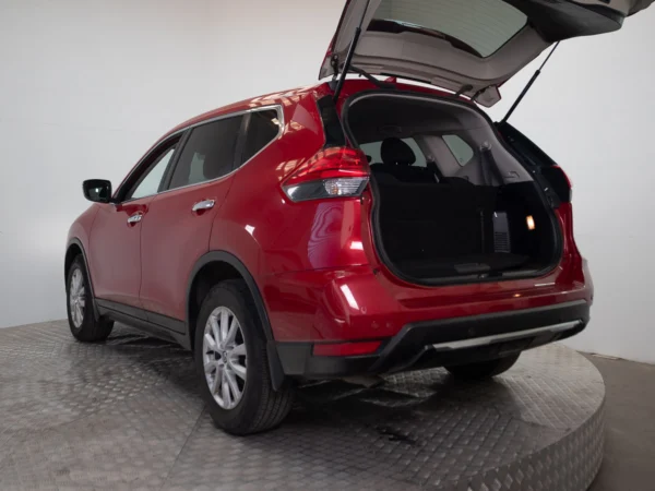 NISSAN X-TRAIL 2023 usado — Pompeyo Carrasco — foto 10