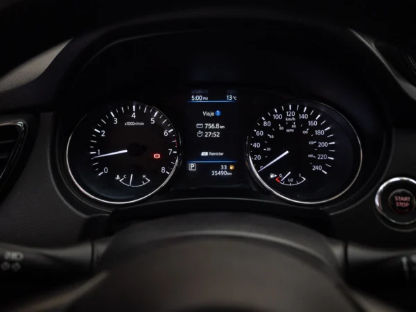 NISSAN X-TRAIL 2023 usado — Pompeyo Carrasco — foto 13