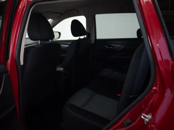 NISSAN X-TRAIL 2023 usado — Pompeyo Carrasco — foto 14