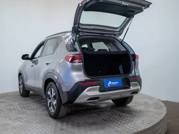 Kia SONET 2023 usado — Pompeyo Carrasco — foto 10