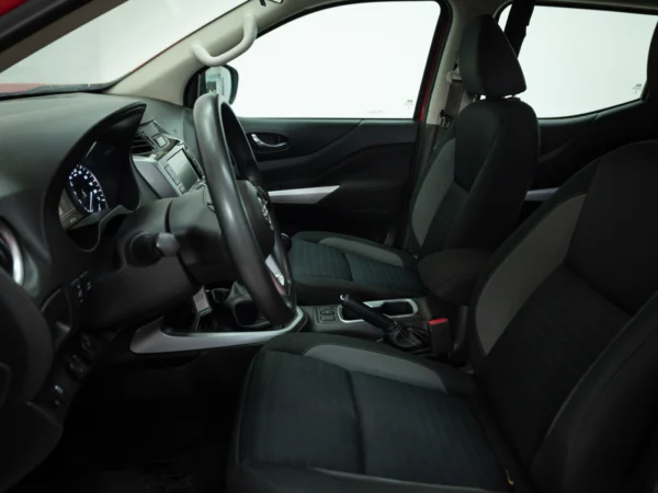 NISSAN NAVARA 2024 usado — Pompeyo Carrasco — foto 13