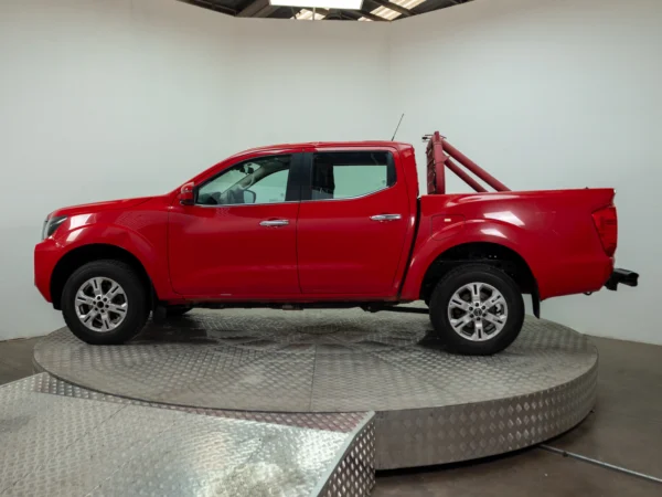NISSAN NAVARA 2024 usado — Pompeyo Carrasco — foto 4