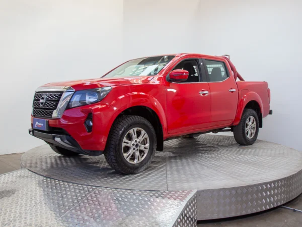 NISSAN NAVARA 2024 usado — Pompeyo Carrasco — foto 1