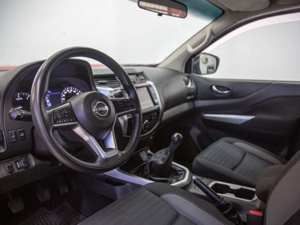 NISSAN NAVARA 2024 usado — Pompeyo Carrasco — foto 11