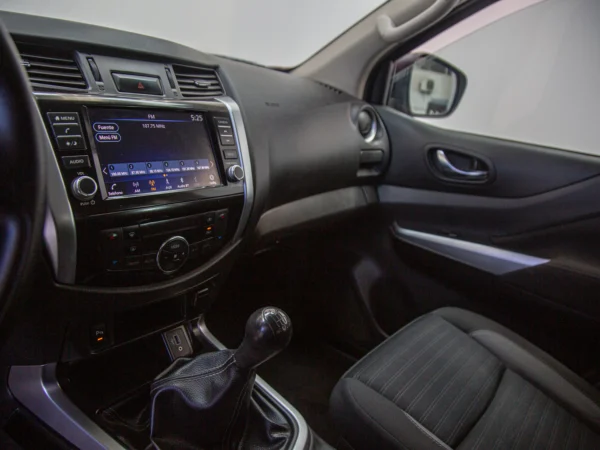 NISSAN NAVARA 2024 usado — Pompeyo Carrasco — foto 12
