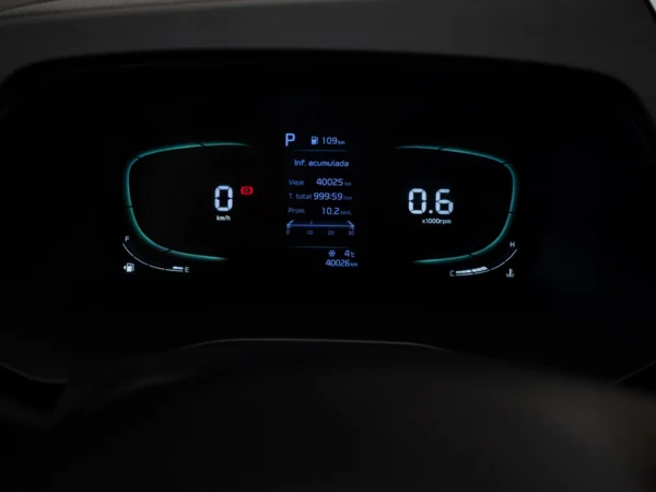Kia CARENS 2024 usado — Pompeyo Carrasco — foto 13