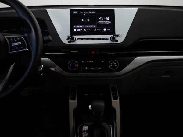 Kia CARENS 2024 usado — Pompeyo Carrasco — foto 17