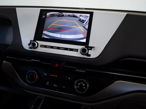 Kia CARENS 2024 usado — Pompeyo Carrasco — foto 20