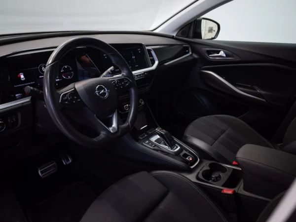 Opel GRANDLAND 2024 usado — Pompeyo Carrasco — foto 11