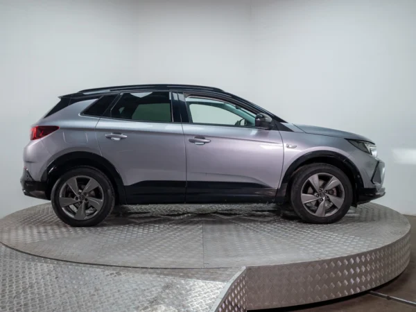 Opel GRANDLAND 2024 usado — Pompeyo Carrasco — foto 8
