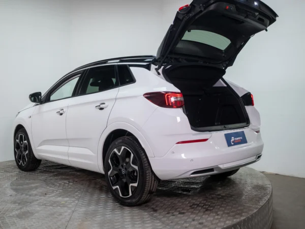 Opel GRANDLAND 2024 usado — Pompeyo Carrasco — foto 10