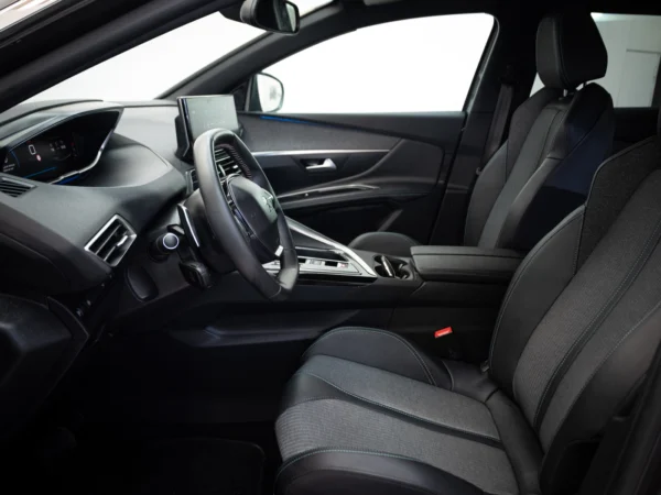 Peugeot 3008 2025 usado — Pompeyo Carrasco — foto 13