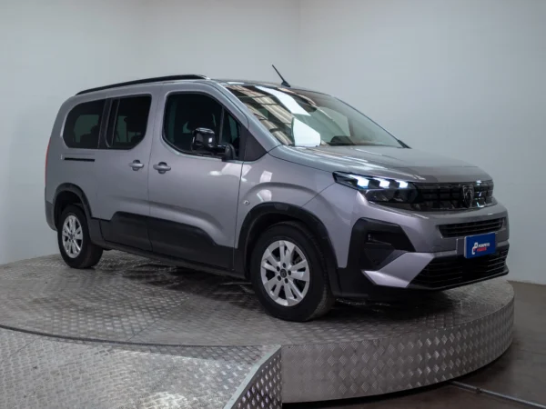 Peugeot RIFTER 2025 usado — Pompeyo Carrasco — foto 1