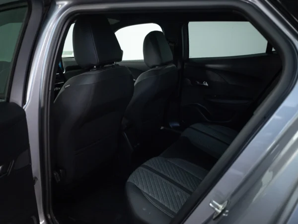 Peugeot 2008 2025 usado — Pompeyo Carrasco — foto 14