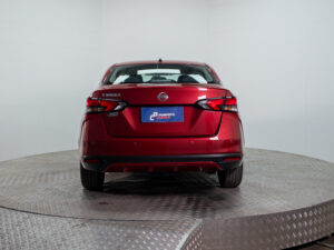Nissan VERSA 2021 usado — sedán | Pompeyo Carrasco