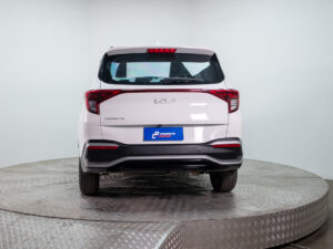 Kia CARENS 2024 usado — en Cpd | Pompeyo Carrasco
