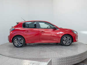 Peugeot 208 2024 usado — hatchback | Pompeyo Carrasco