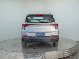 Kia CARENS 2023 usado — vista 6 | Pompeyo Carrasco