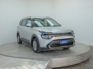 Kia CARENS 2023 usado — 40.684 km | Pompeyo Carrasco