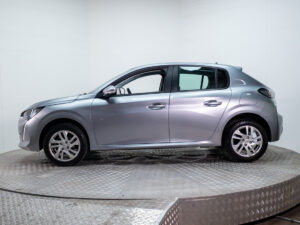 Peugeot 208 2024 usado — en Autoshopping | Pompeyo Carrasco