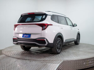 Kia CARENS 2024 usado — vista 7 | Pompeyo Carrasco
