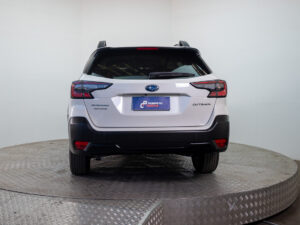 Subaru OUTBACK 2023 usado — vista 6 | Pompeyo Carrasco