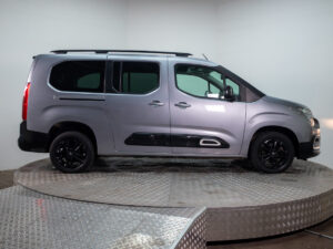 Citroën BERLINGO MULTISPACE 2023 usado — vista 8 | Pompeyo Carrasco